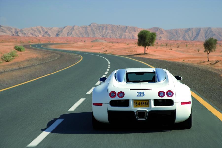  Bugatti Veyron 16.4 Centenaire 2009 года  (фото 85 из 130)